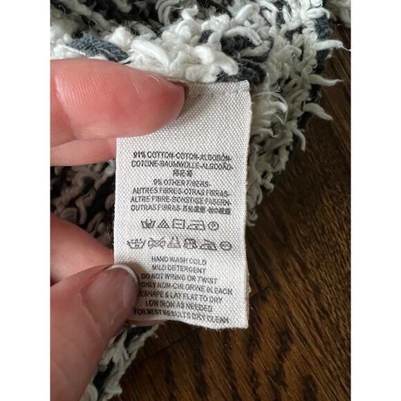 Free People Downy Pullover Shag Sweater Womens S Gray Cream Striped Bell Sleeve - Picture 6 of 6